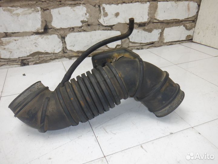 Патрубок воздушного фильтра Mitsubishi Space Star