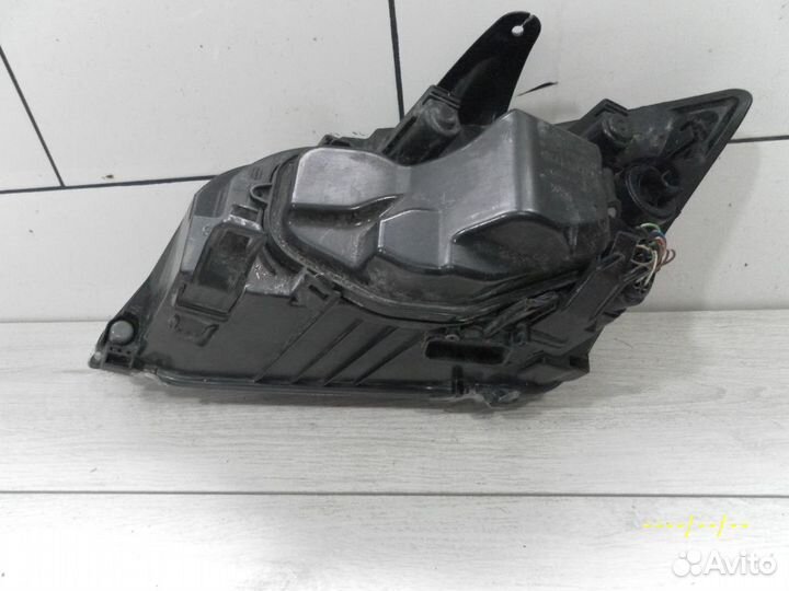Фара передняя правая чёрная ford focus 2 до рест
