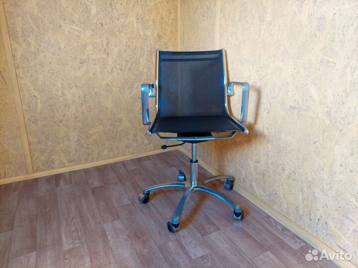 Компьютерное кресло Luxy, Италия