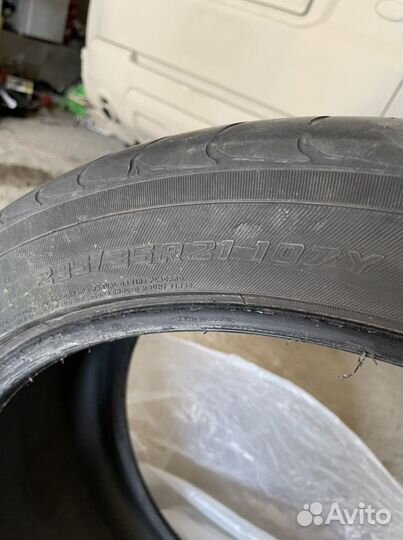 Yokohama Advan Sport V107 295/35 R21