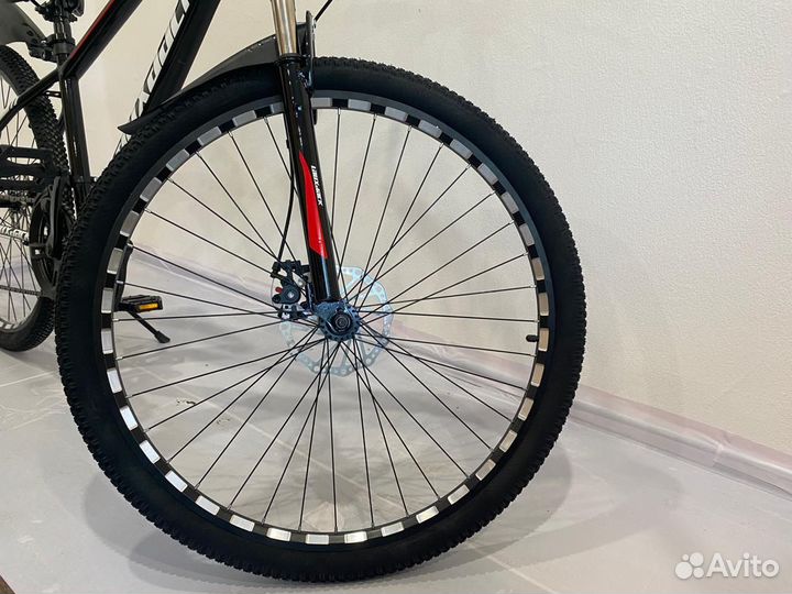 Велосипед на спицах 27,5