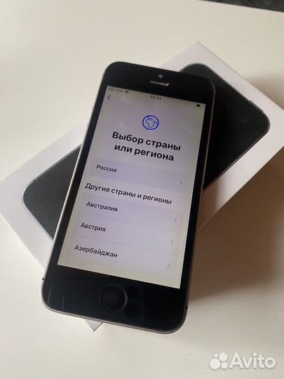 Телефон iPhone se