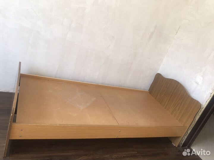 Кровать 2 штуки(шерстянной матрас в подарок)