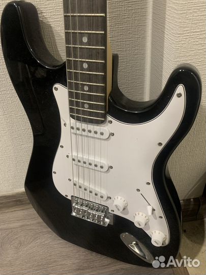Электрогитара 
