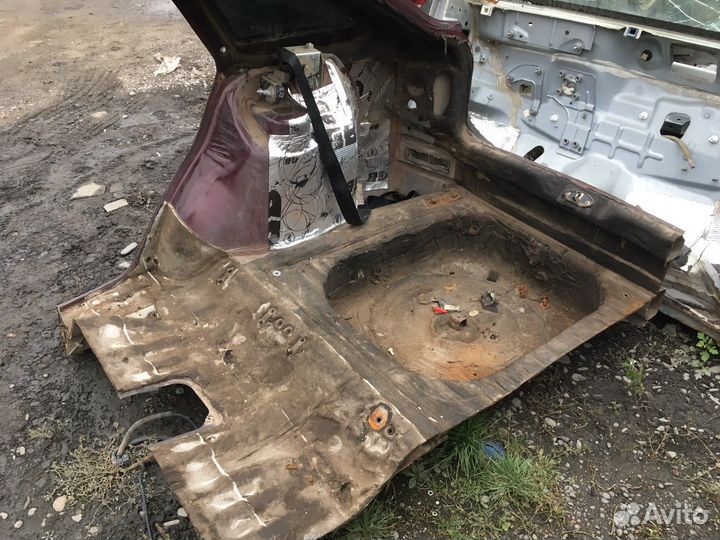 Крыло заднее правое priora хэтчбек