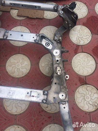 Подрамник Range Rover 2013+