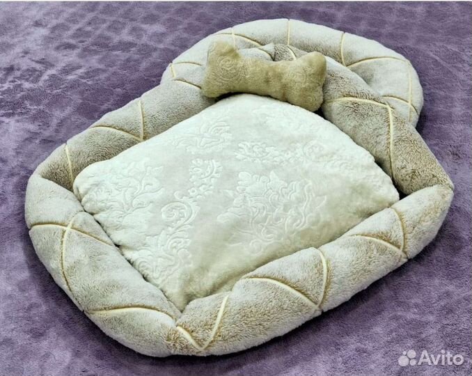 Лежанка для собак средних пород