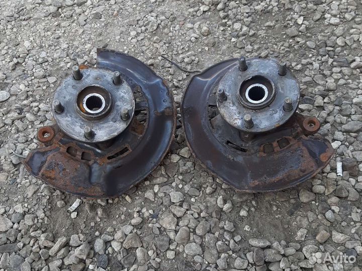 Кулак поворотный передний Тойота Авенсис 3 T270