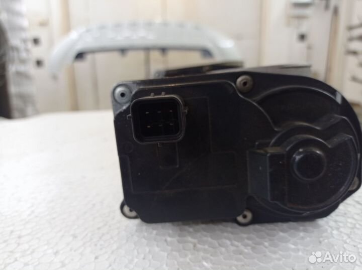 Дросельная заслонка subaru