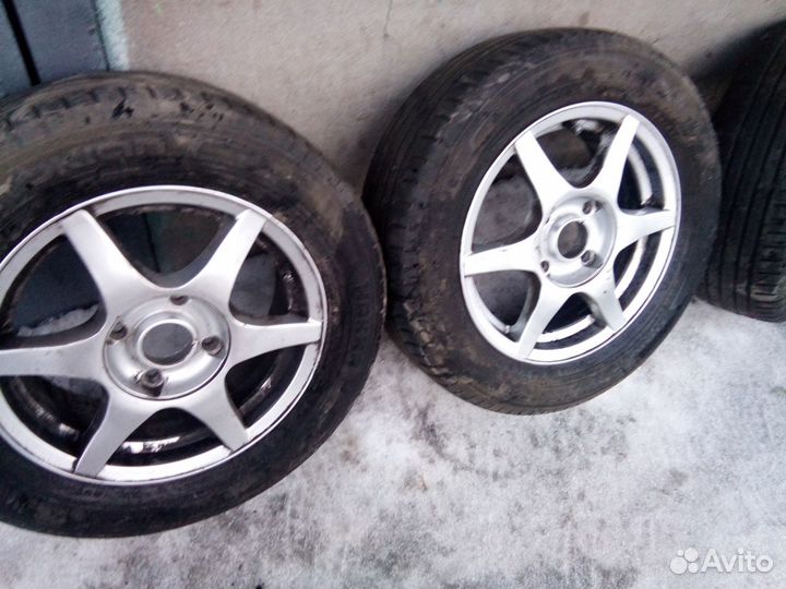 Колёса 195/65R15 Nokian Hakka H,хром 4*114.3