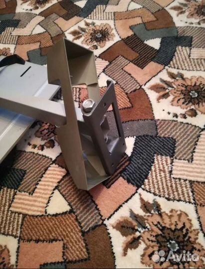 Кронштейн для телевизора