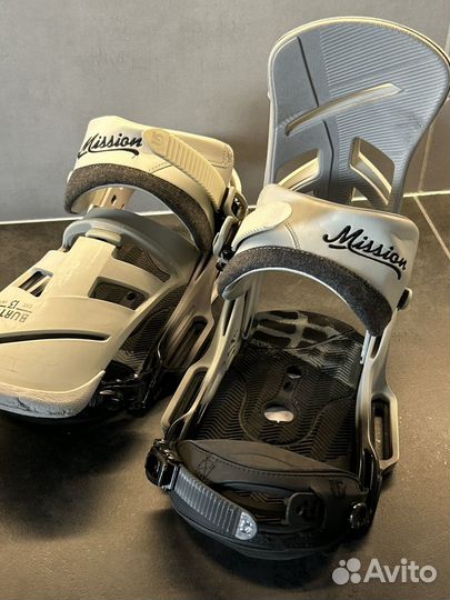 Крепления для сноуборда Burton Mission EST L
