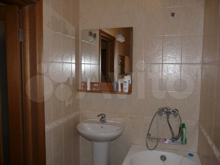 2-к. квартира, 65 м², 2/3 эт.