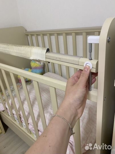 Кровать детская с маятником с дефектами