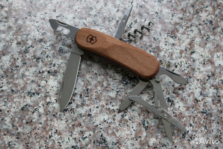 Victorinox EvoWood 14