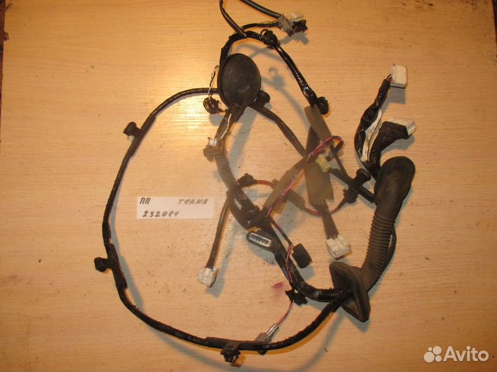 Электропроводка двери передней правой