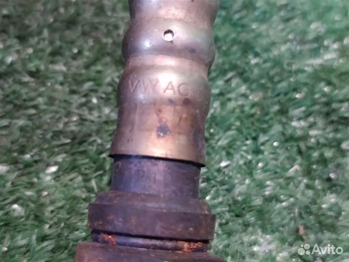 Датчик кислородный верхний Skoda Fabia 5J 2010