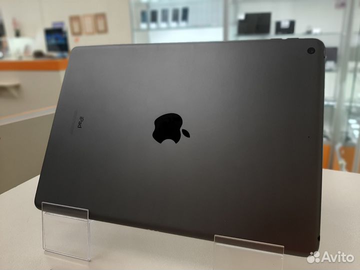 Планшет Apple iPad 9 64Gb Wi-Fi(2021) A2602 (Дбр)