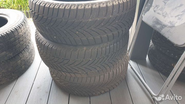 Goodyear UltraGrip Ice+ 215/50 R17 95T