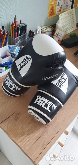 Боксерские перчатки и шлем детские