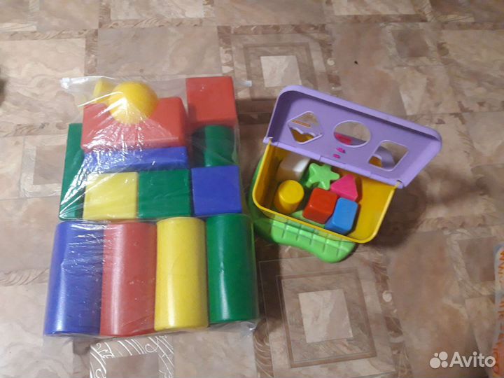 Конструктор и сортер для малышей