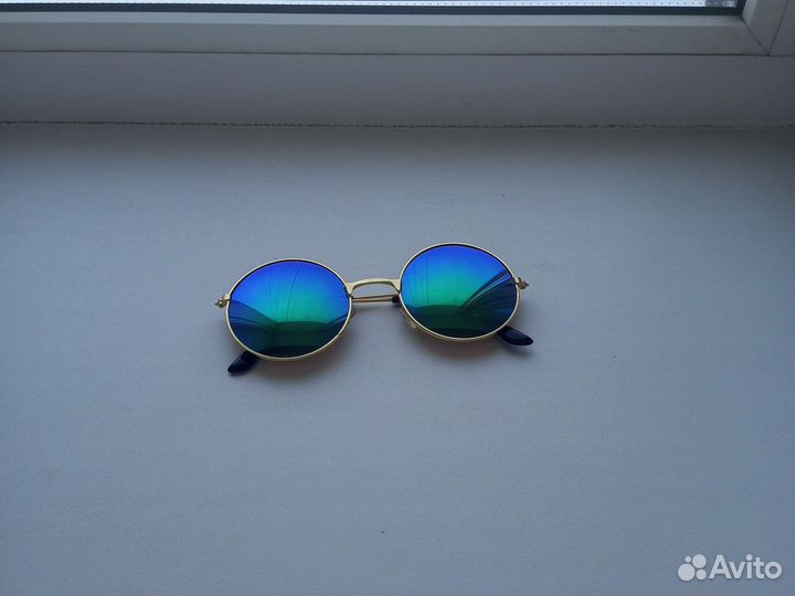 Солнцезащитные очки