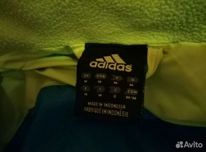 Зимняя куртка (пуховик) Adidas