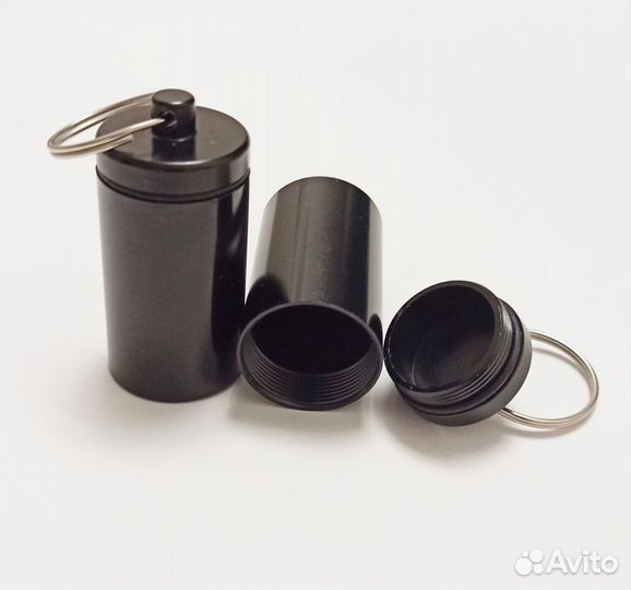 Контейнер брелок на рюкзак