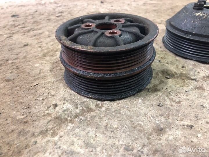 Шкив помпы Uaz Patriot внедорожник 2.3 змз409 2009