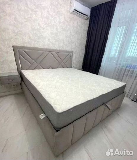 Кровать мягкая с подъемным механизмом