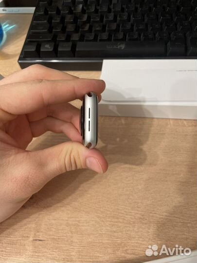 Часы apple watch se 40 mm бу