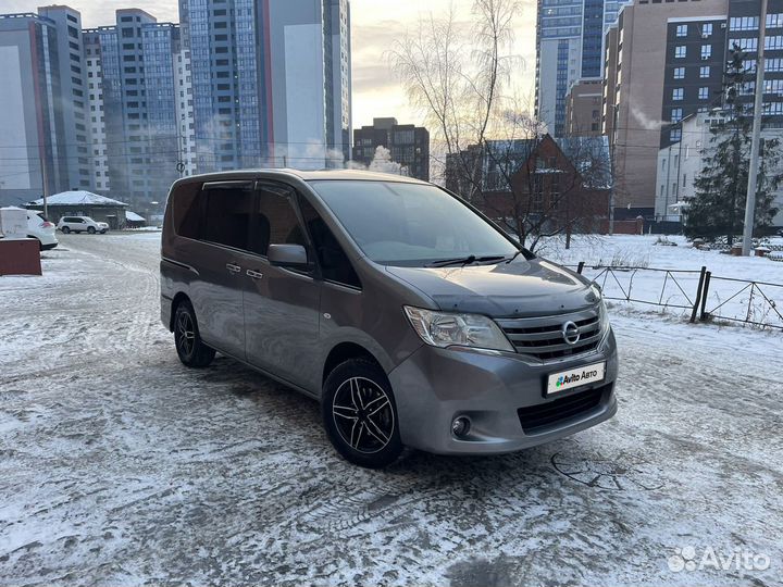 Nissan Serena 2.0 CVT, 2011, 201 195 км