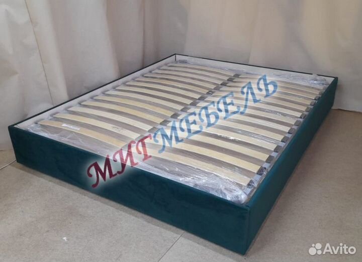 Кровать без спинки Каталана