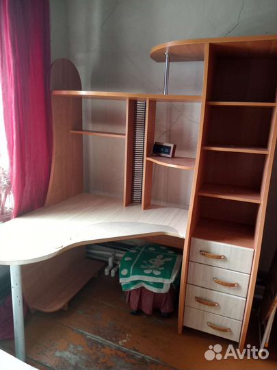 Компьютерный стол