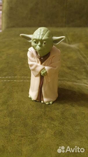 Фигурка мастер Йода из макдональдса