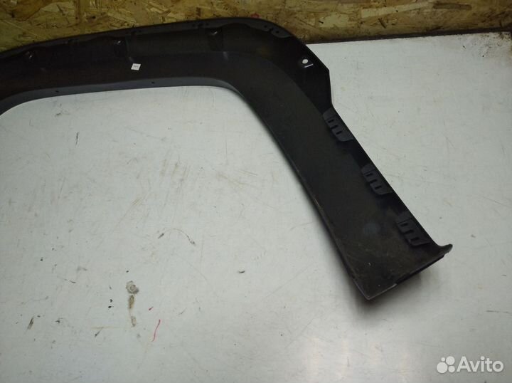 Расширитель переднего крыла Jeep Commander 2006