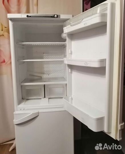 Холодильник б/у Indesit