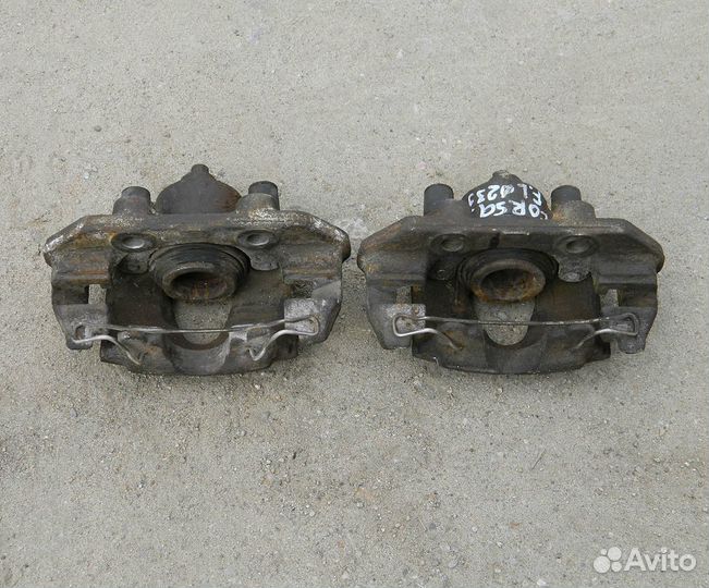 Суппорт тормоза передний Opel Corsa B