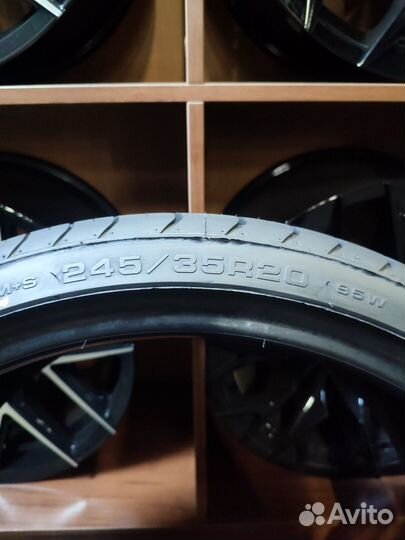 iLink L-Zeal56 245/35 R20 и 275/30 R20 97W