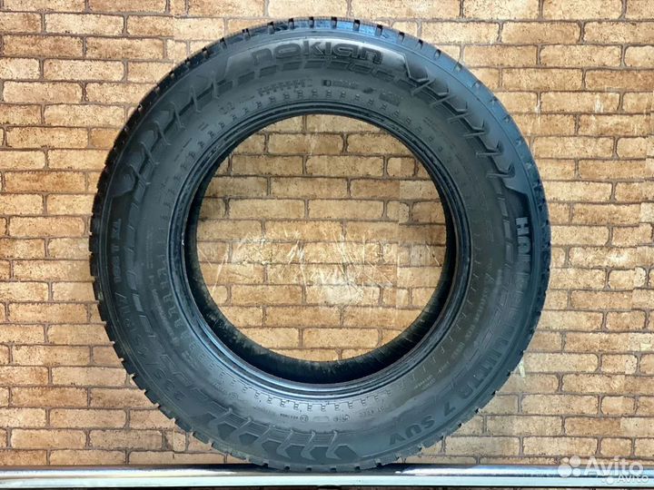 Nokian Tyres Hakkapeliitta 7 235/65 R17