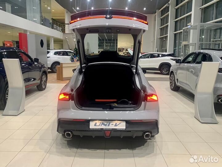 Changan UNI-V 1.5 AMT, 2023