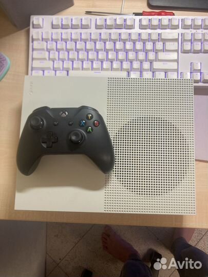 Xbox One s