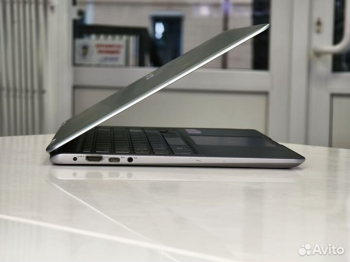 Ноутбук Samsung Notebook 9 Pro NP940