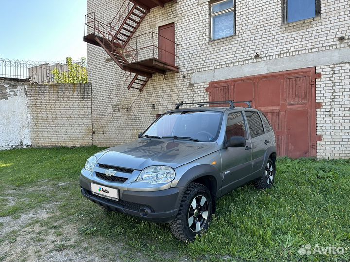 Chevrolet Niva, 2010