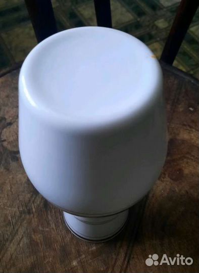 Ваза молочное стекло