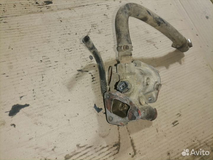 Корпус термостата Митсубиши Мираж 4G15