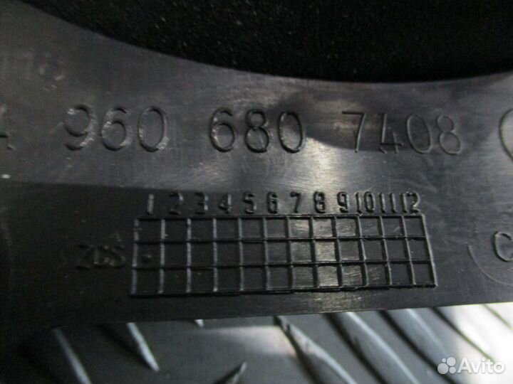 Накладка торпедо Mercedes-Benz A9606807408