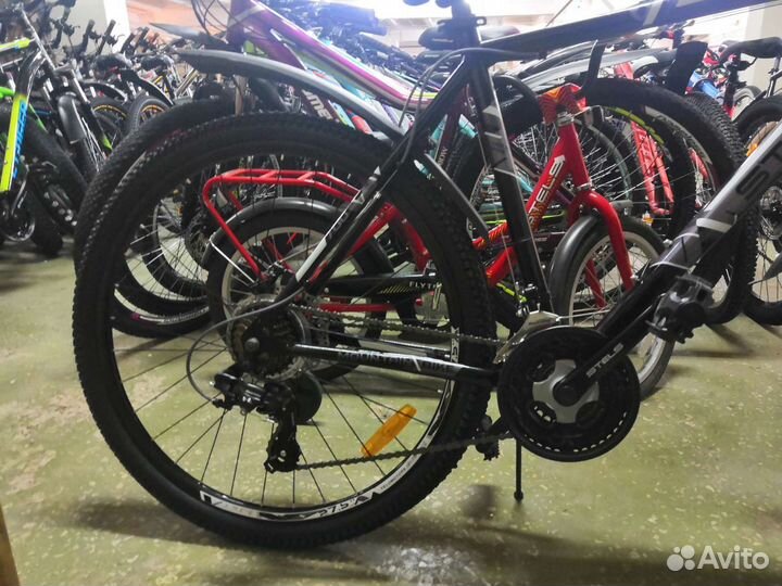 Велосипед 27.5 Stels 700 shimano