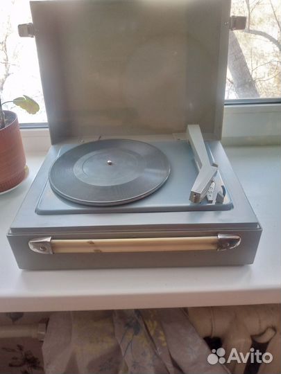 Проигрыватель винила СССР-концертный