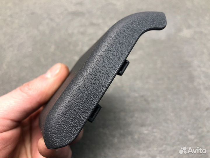 Заглушка петли Лада Гранта FL 11186 2020